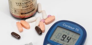 Co mocno nawilża usta?